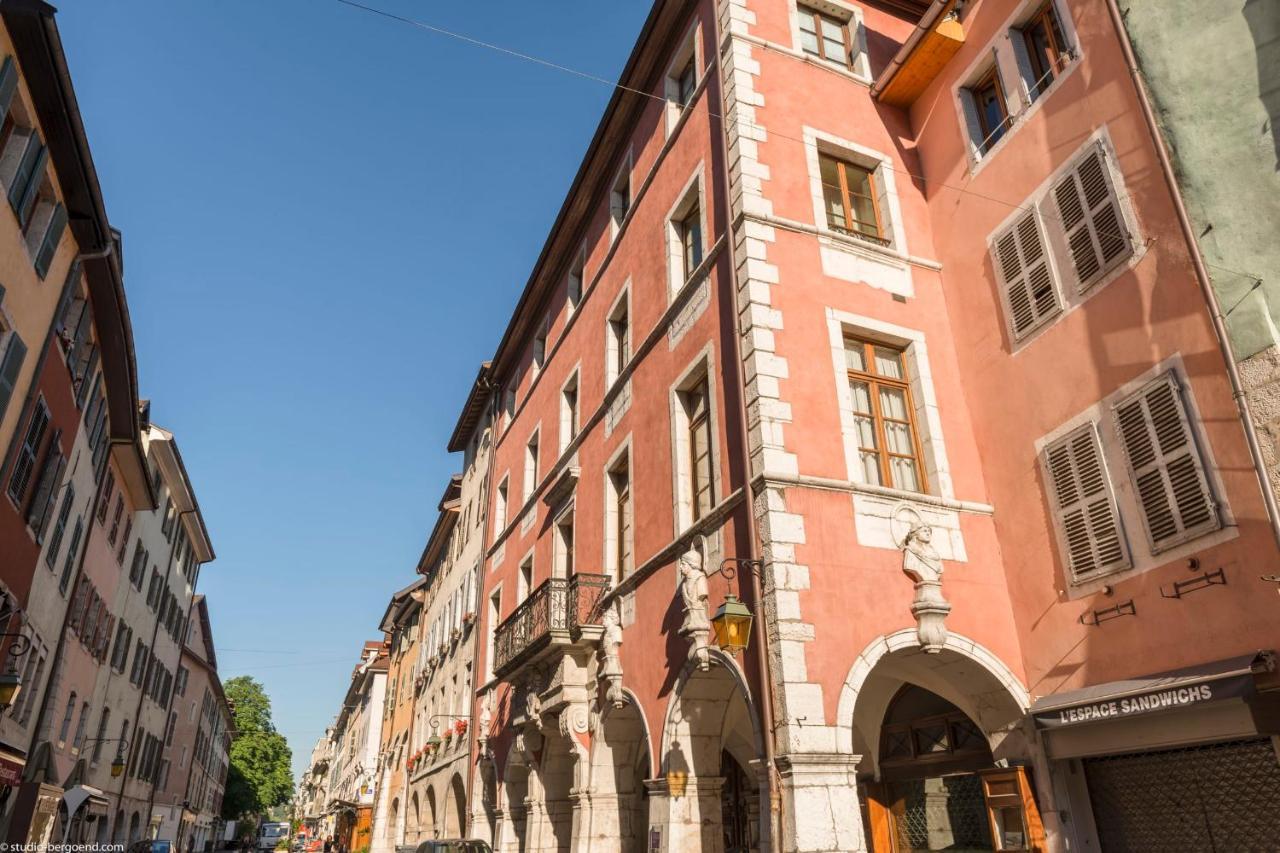 Annecy Historical Center - 165 Square Meter - 3 Bedrooms & 3 Bathrooms Eksteriør bilde